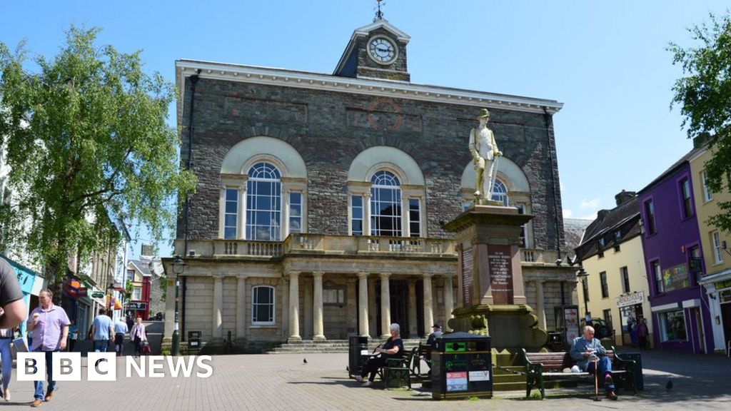 Final sentence due for historic Carmarthen court BBC News