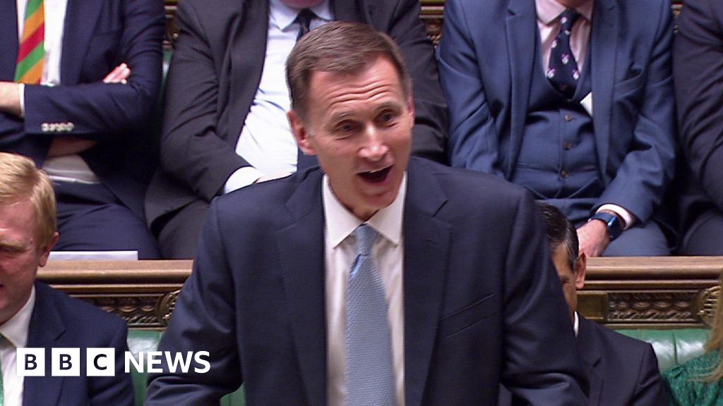 Chancellor Jeremy Hunt announces rise to child benefit threshold