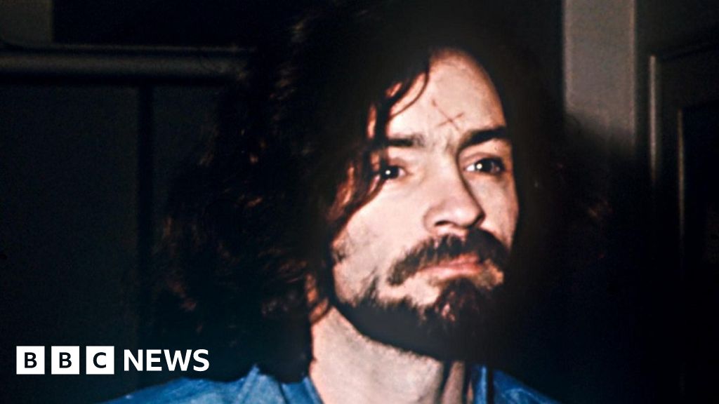 Tinder users don't recognise serial killers and swipe right BBC News