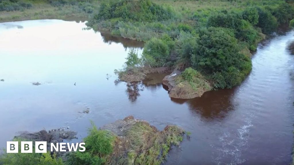 Flooded dump 'not polluting' key Londonderry river BBC News