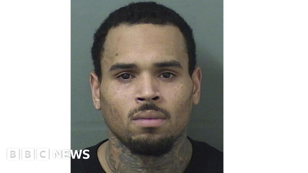 _102412524_ct-singer-chris-brown-arrested-for-felony-assa-003.jpg