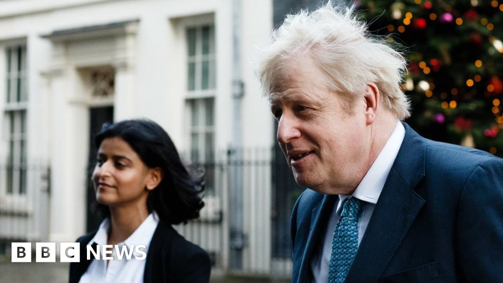 Boris Johnson's policy chief Munira Mirza resigns over PM's Savile remarks thumbnail