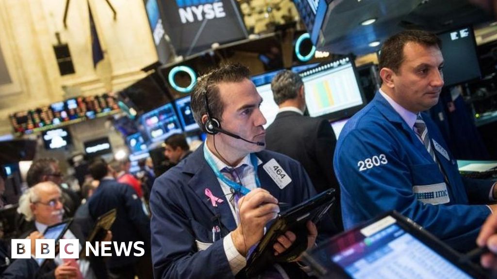 US Stocks Fall On Weak Retail Sales - BBC News