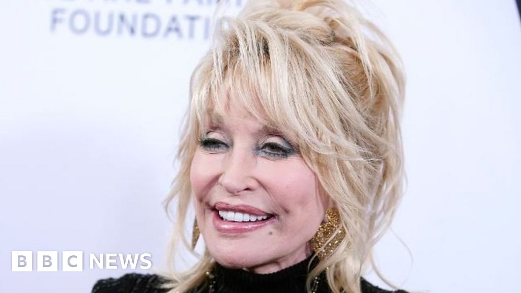 How Dolly Parton is 'playing an important role in Covid battle'