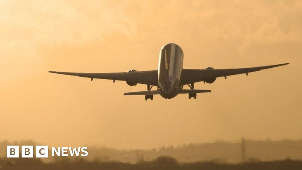 Bristol Airport flights suspended due to lighting issue
