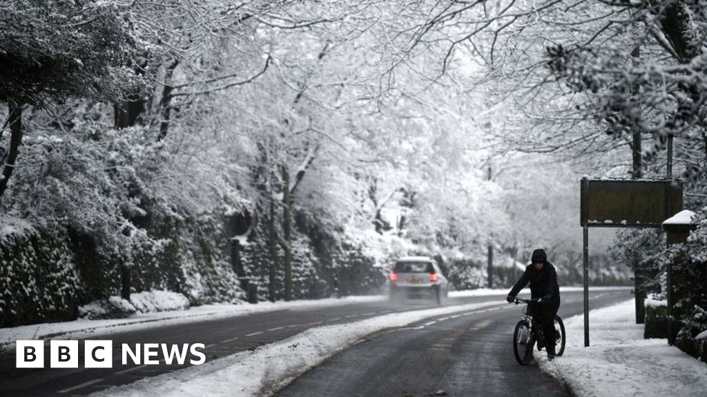 Ice Warnings For England Following Day Of Heavy Snow - BBC News