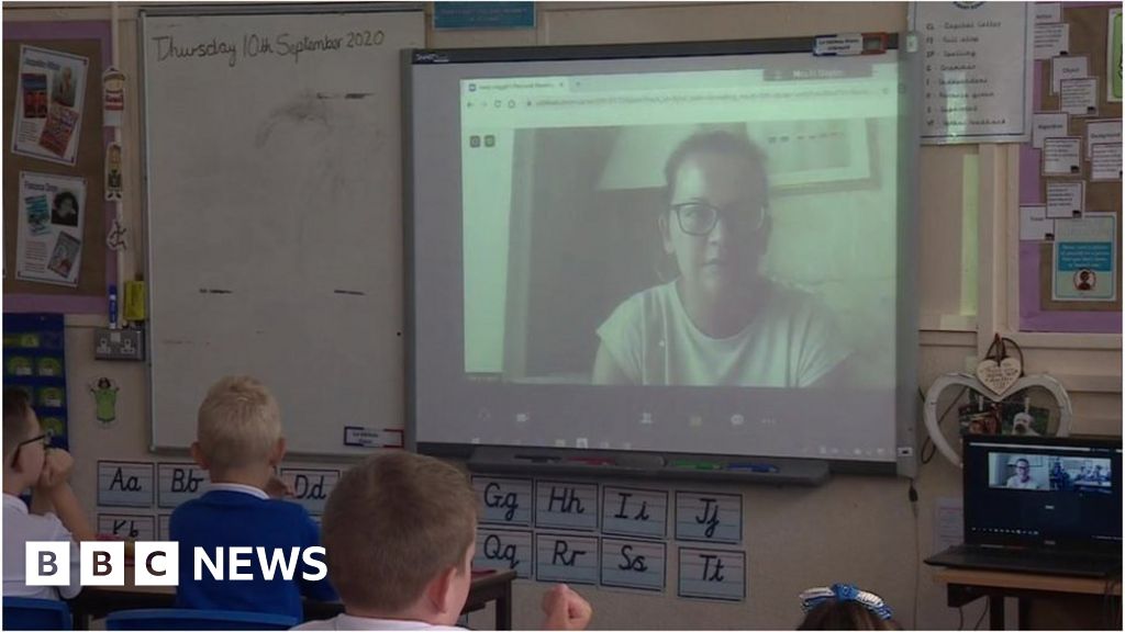 Coronavirus: Teachers are isolating but still teach - by video