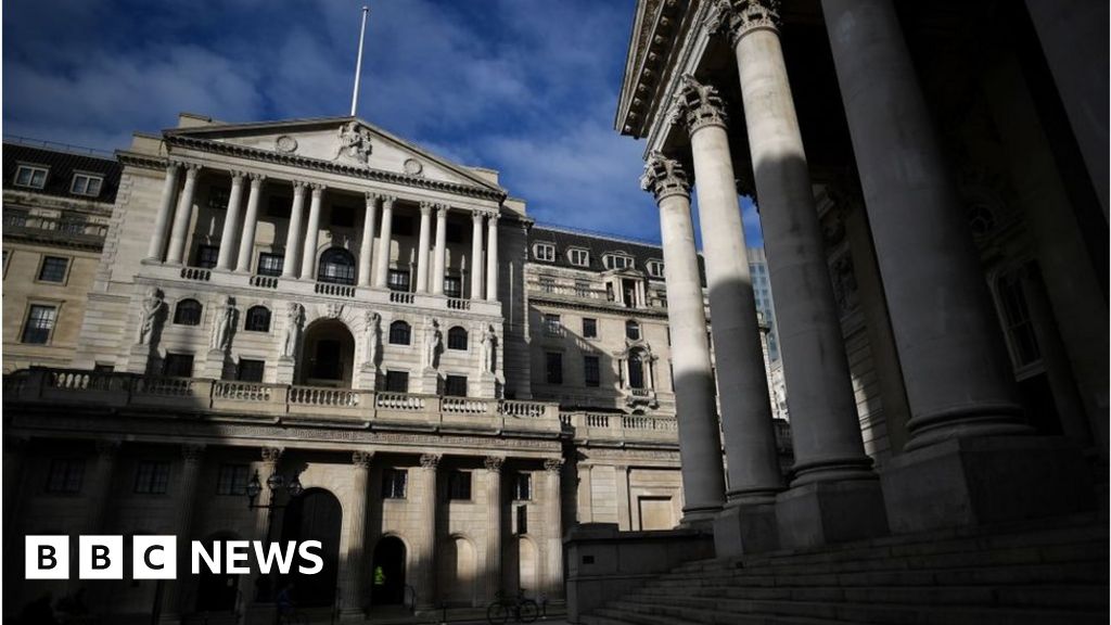 Bank of England criticised for financing carbon-intensive firms
