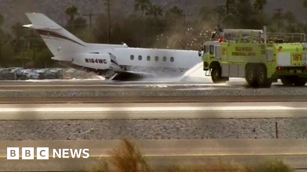 Plane with failed undercarriage makes emergency landing BBC News