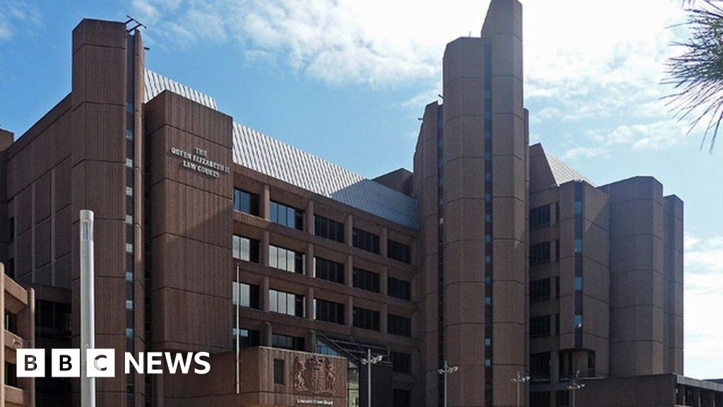 普雷斯科特男子被指控在覆層安全表格方面存在欺詐行為