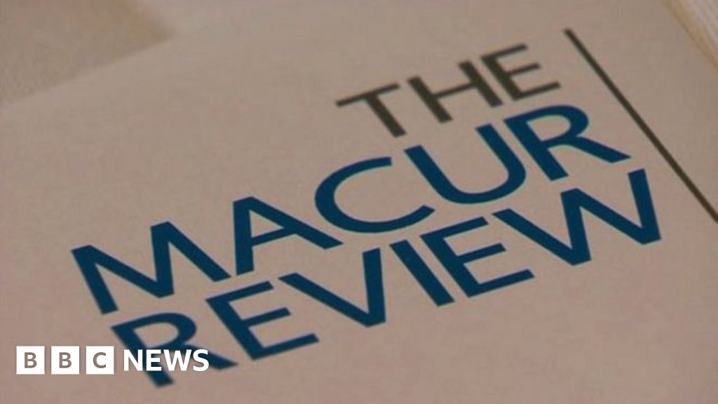 Macur review: 'No reason' to undermine abuse inquiry findings - BBC News