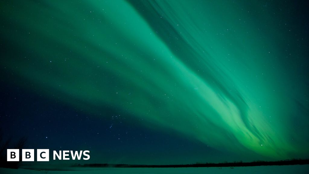 Chances of seeing Aurora Borealis from UK 'may disappear' - BBC News