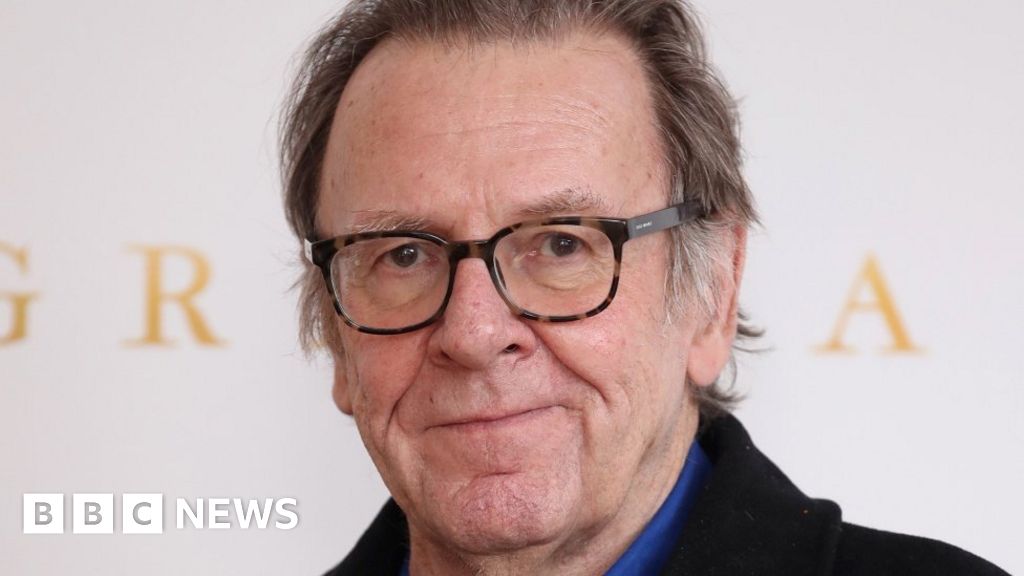 Tom Wilkinson (Michael Clayton, The Full Monty, Batman Begins) dies at ...