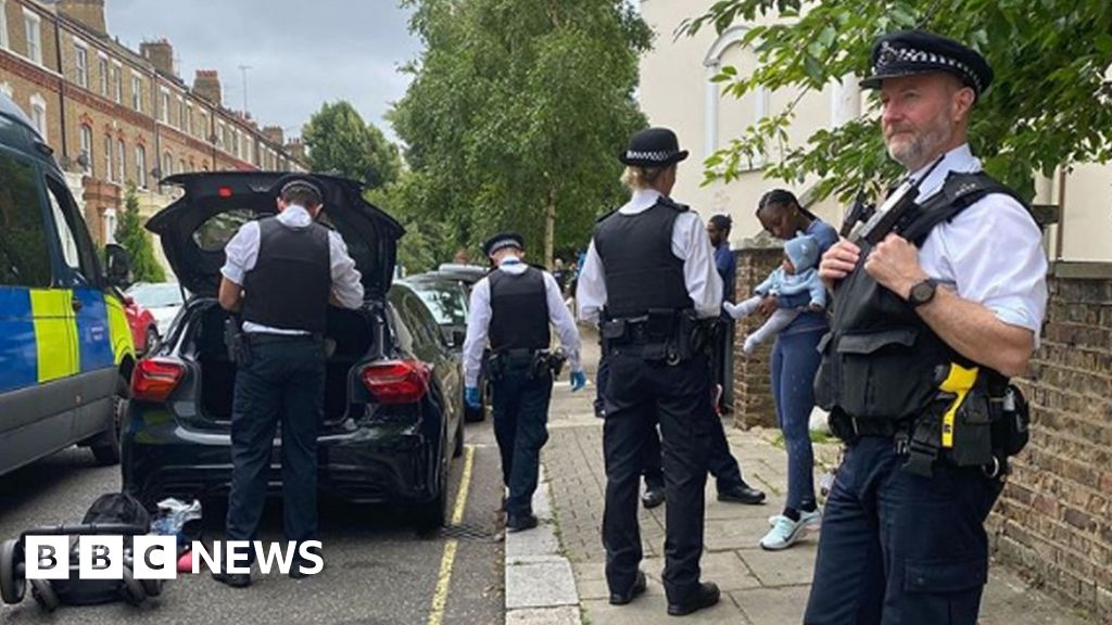 Review launched into police 'race discrimination'