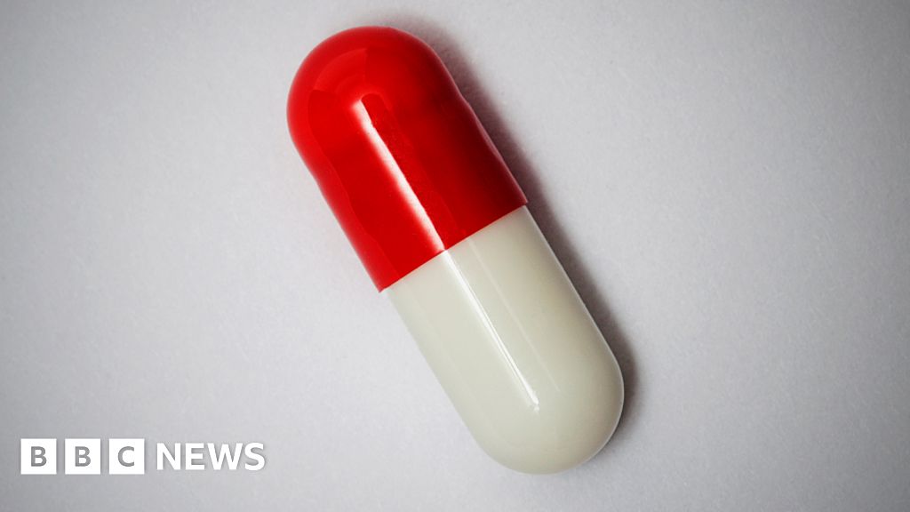 'Fake pills' leave several seriously ill in Swansea hospital - BBC News