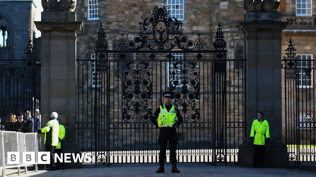 Queen Elizabeth II: Coffin to travel by road from Balmoral to Edinburgh