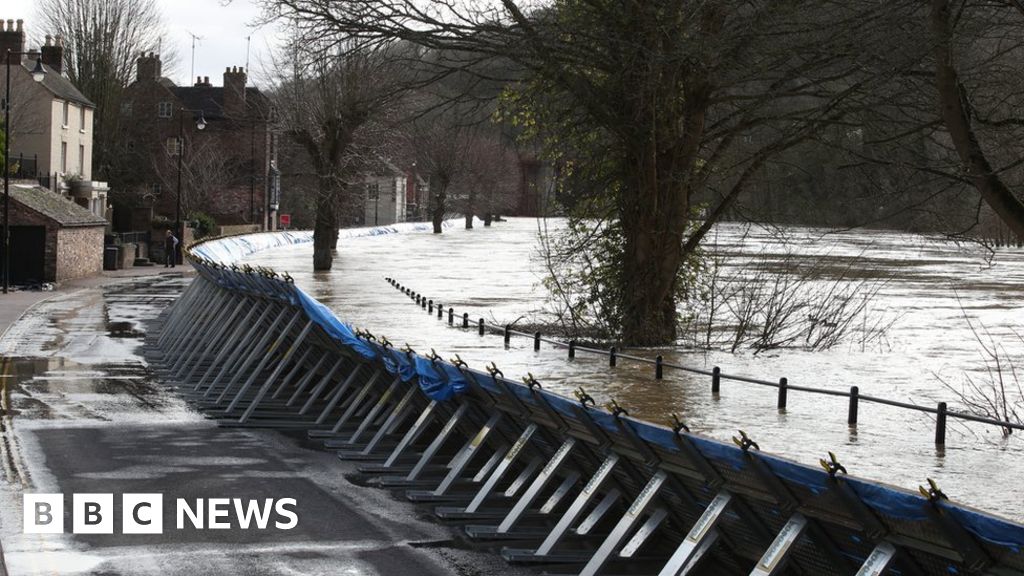 Shropshire Flooding Train Lines Shut Amid Rising River Levels Bbc News
