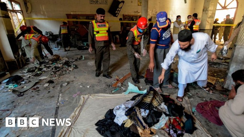 Peshawar blast: At least seven dead in Pakistan school attack
