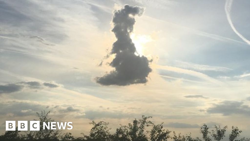 Great Britainshaped cloud spotted BBC News