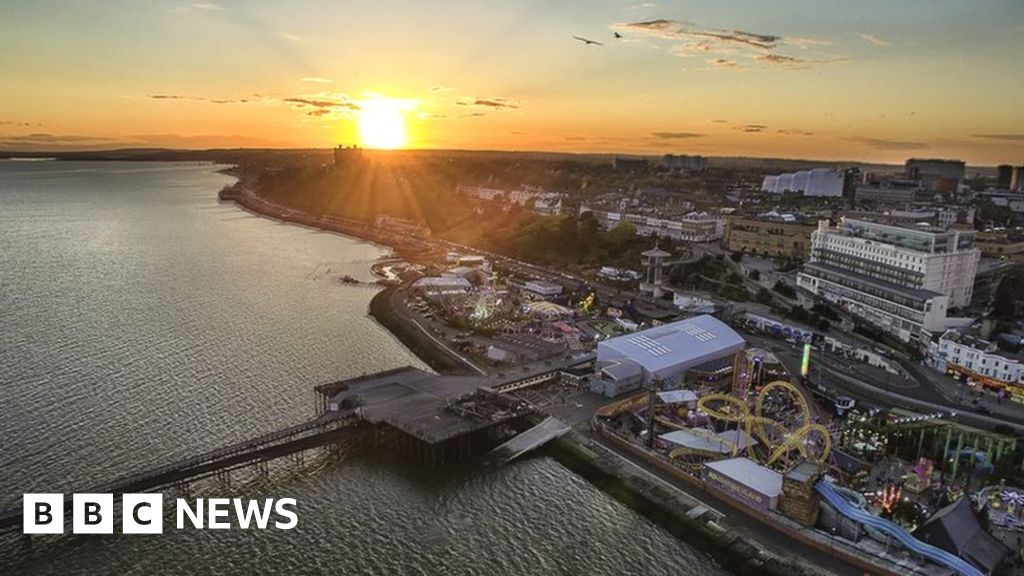 Elections 2022 Where will people be voting in Essex? BBC News