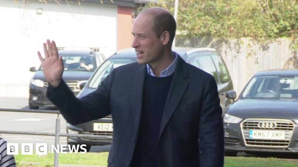 Prince William visits homeless project