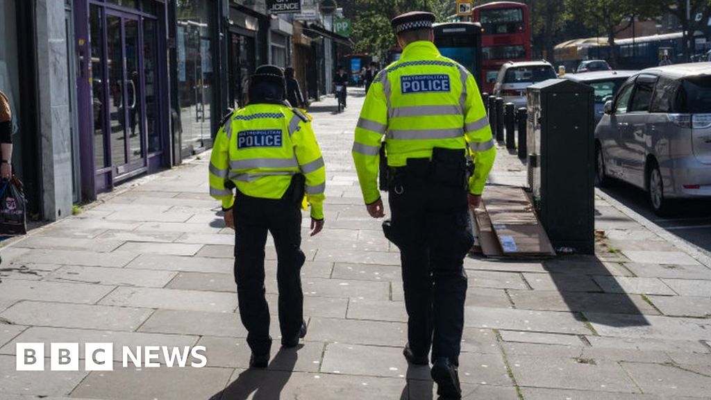 Jeremy Hunt pledges £7m to tackle antisemitism