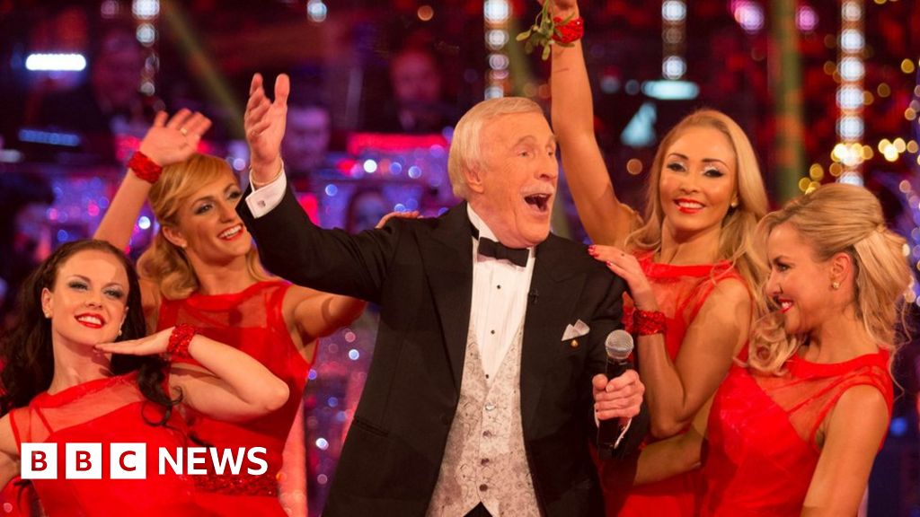 Sir Bruce Pulls Out Of Strictly Christmas Special - Bbc News