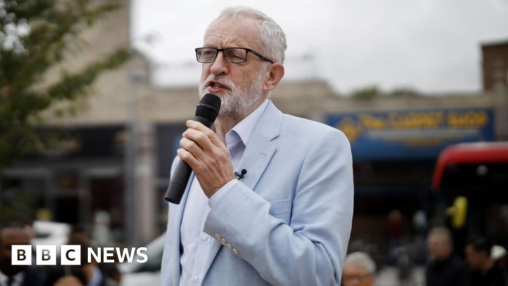 Universal credit: Labour pledges to scrap welfare scheme