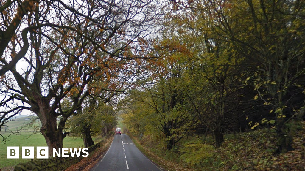 Police in BMW appeal over Oliver Eaton death crash - BBC News