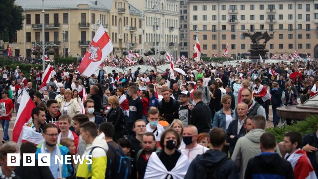 Belarus opposition holds mass rally despite ban