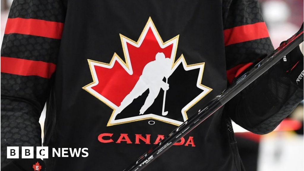 Четирима играчи от НХЛ са обвинени в Канада за сексуално насилие през 2018 г.