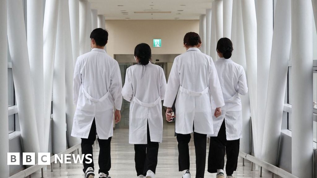 Южнокорейска жена почина, докато стачката на лекарите продължава