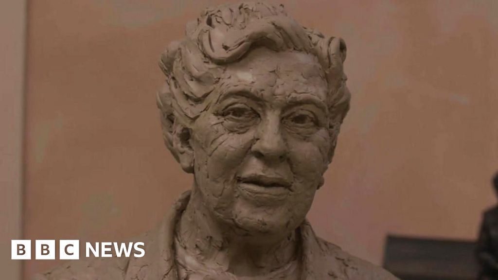 Agatha Christie statue to be unveiled in Wallingford