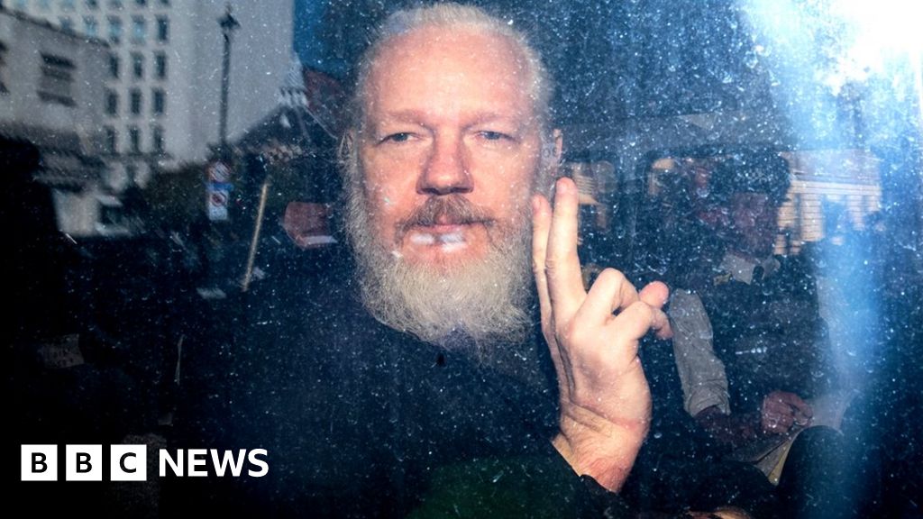 Julian Assange: Sweden reopens rape investigation