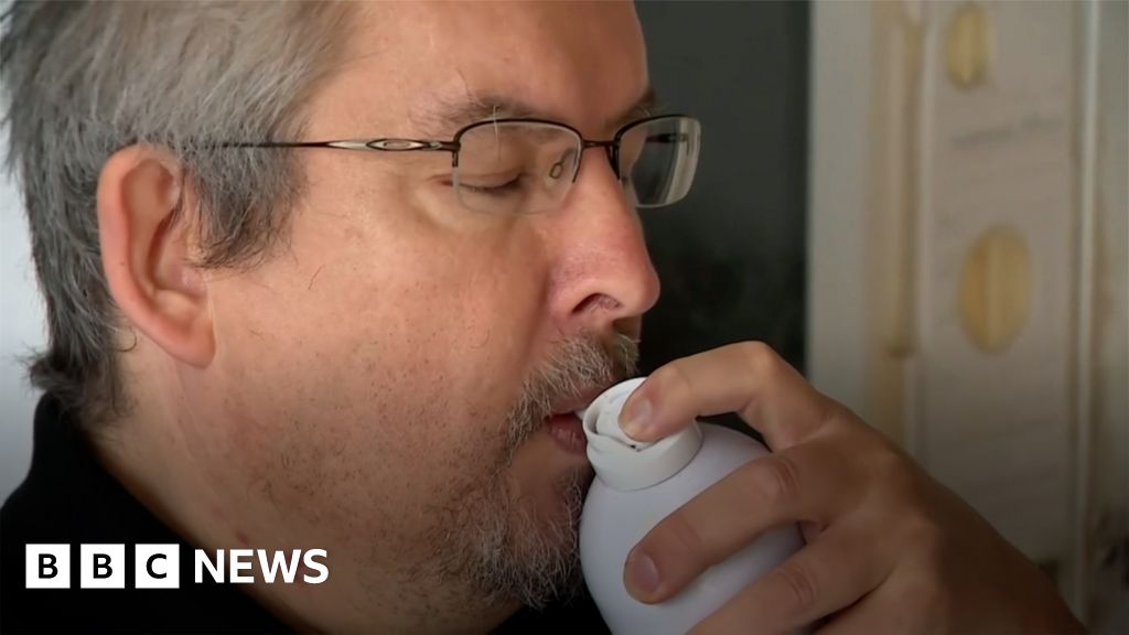 'Heaviest' kidneys removed in high-risk operation