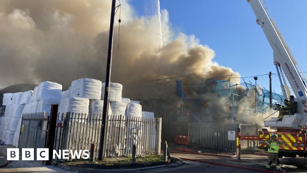 Breathtaking Huge, Suspicious Recycling Centre Fire Spews Smoke Over Waiuku View Photography