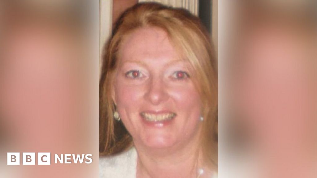 Coronavirus Tribute To Exceptional Wirral Nurse Bbc News