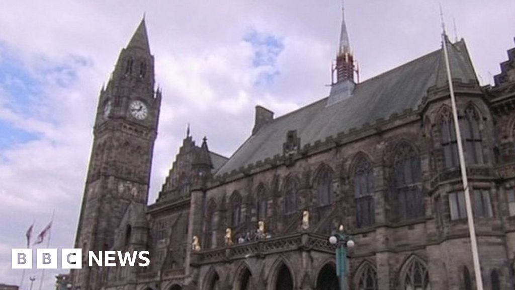 rochdale plans to house more asylum seekers criticised bbc news