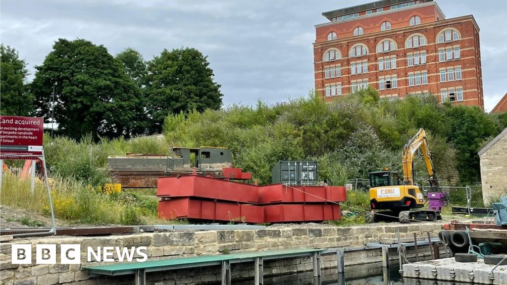 Stroud Council to spend £1.5m on "muchneeded homes" BBC News