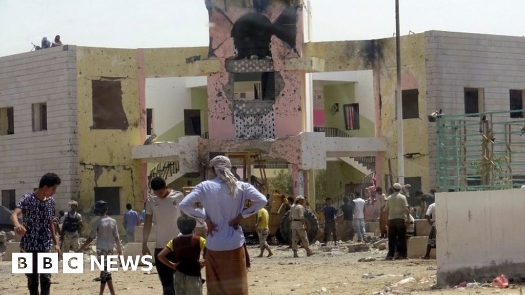 Yemen Suicide Attack Claimed By Is Kills Dozens In Aden Bbc News