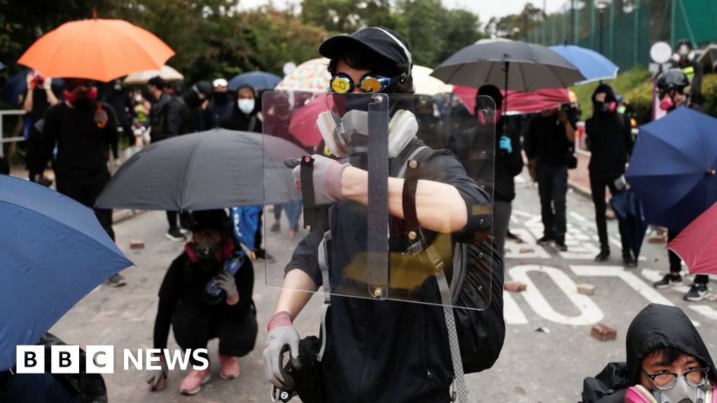 Hong Kong protests: Schools and universities shut amid safety fears
