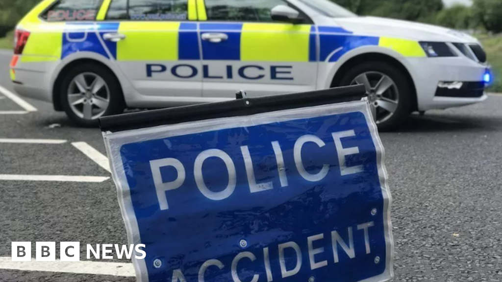 Suffolk: Police appeal for witnesses after Lowestoft hit-and-run