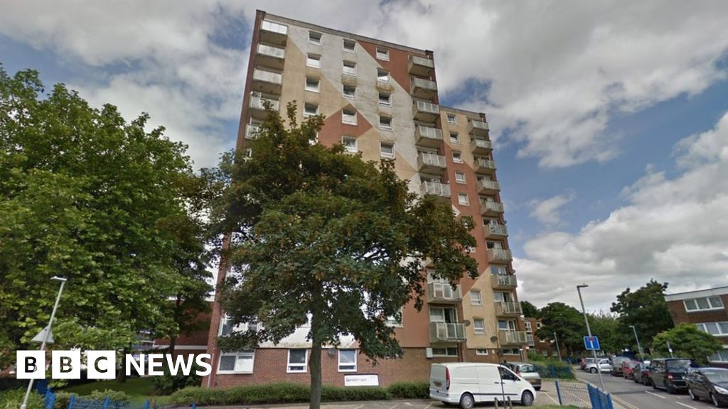 Poole council tower blocks revamp plan gets £20m