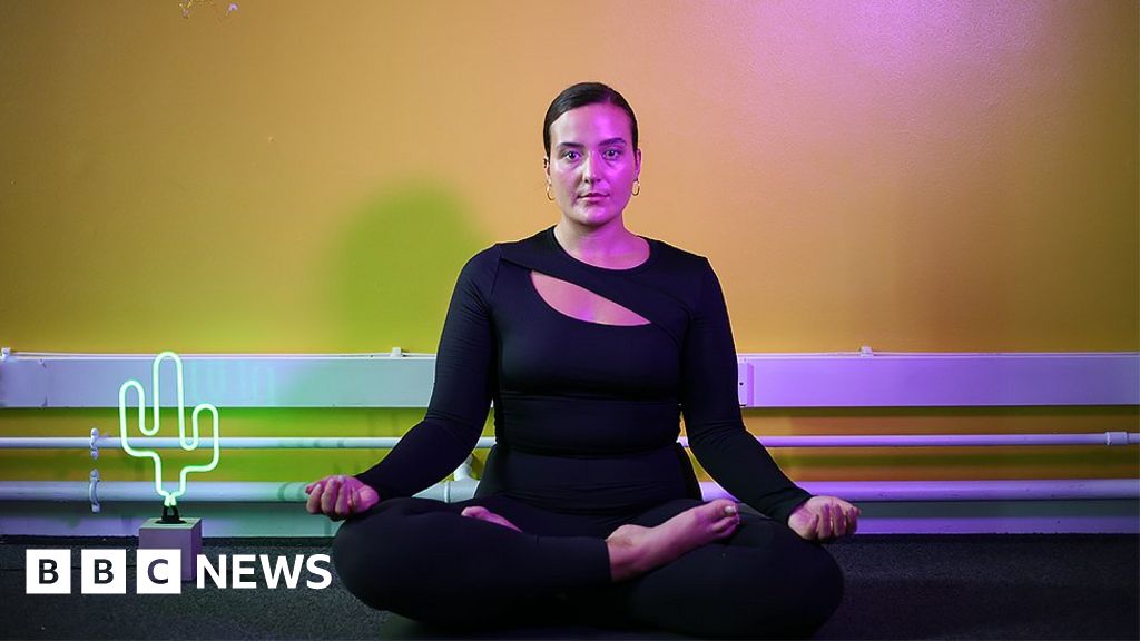 Rape By Yoga Teacher - Porn effects: 'My expectations of sex and body image were warped' - BBC News