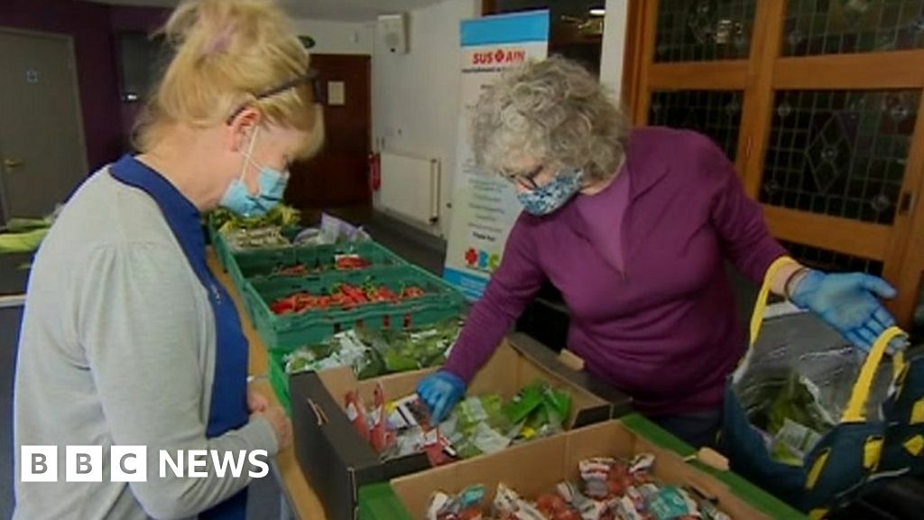 Tonbridge foodbank fuel vouchers 'get me through the week' BBC News