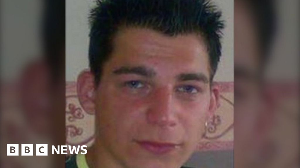 Ashley Dighton Family's plea for information over death BBC News
