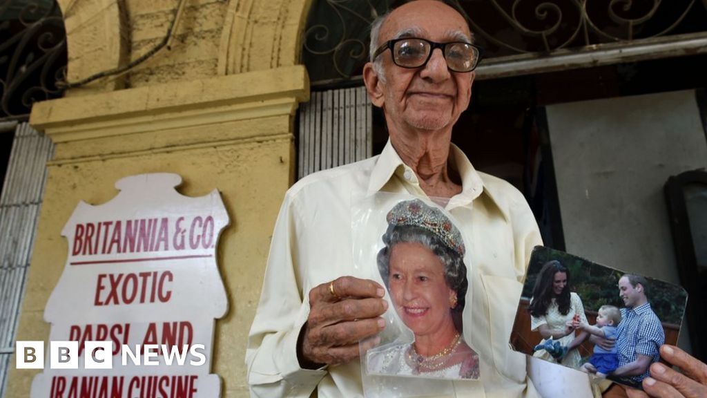 Boman Kohinoor: Mumbai icon and 'oldest India Royalist' dies at 97