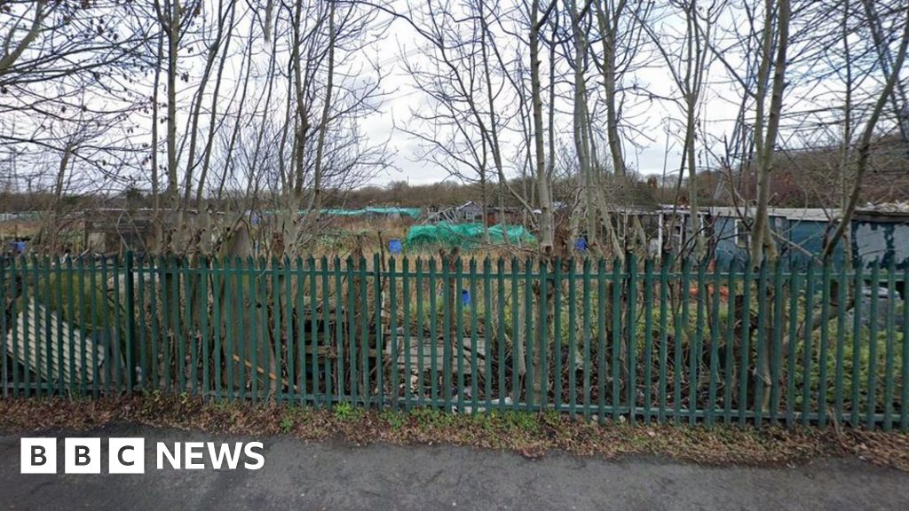 Hundreds evacuated in Oldbury after allotments gas leak BBC News