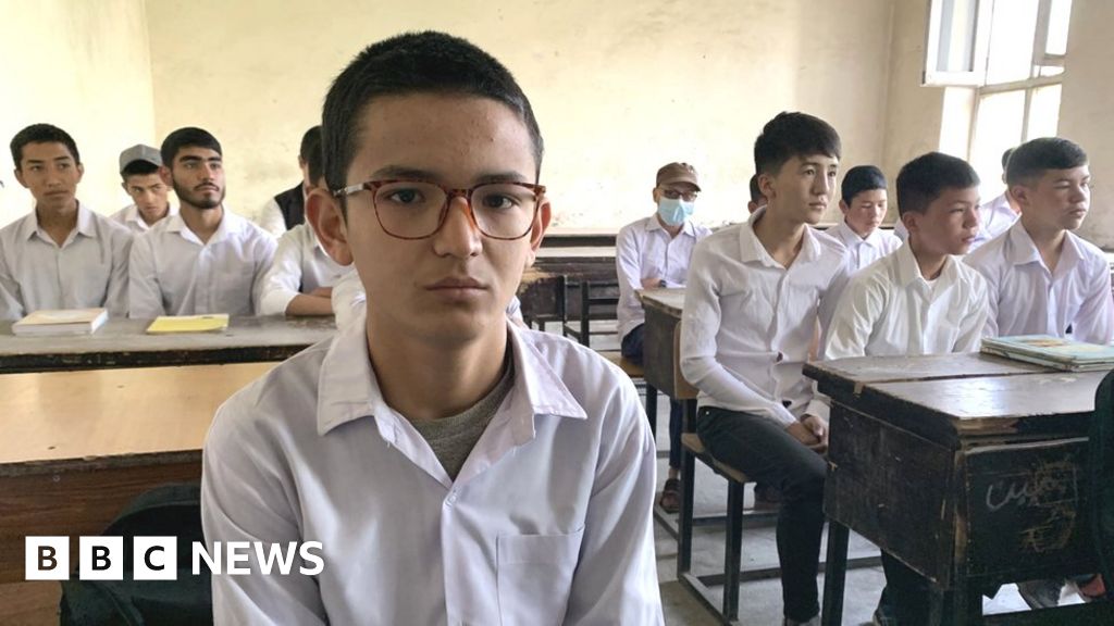 Afghanistan pupils in fear after spate of Islamic State attacks