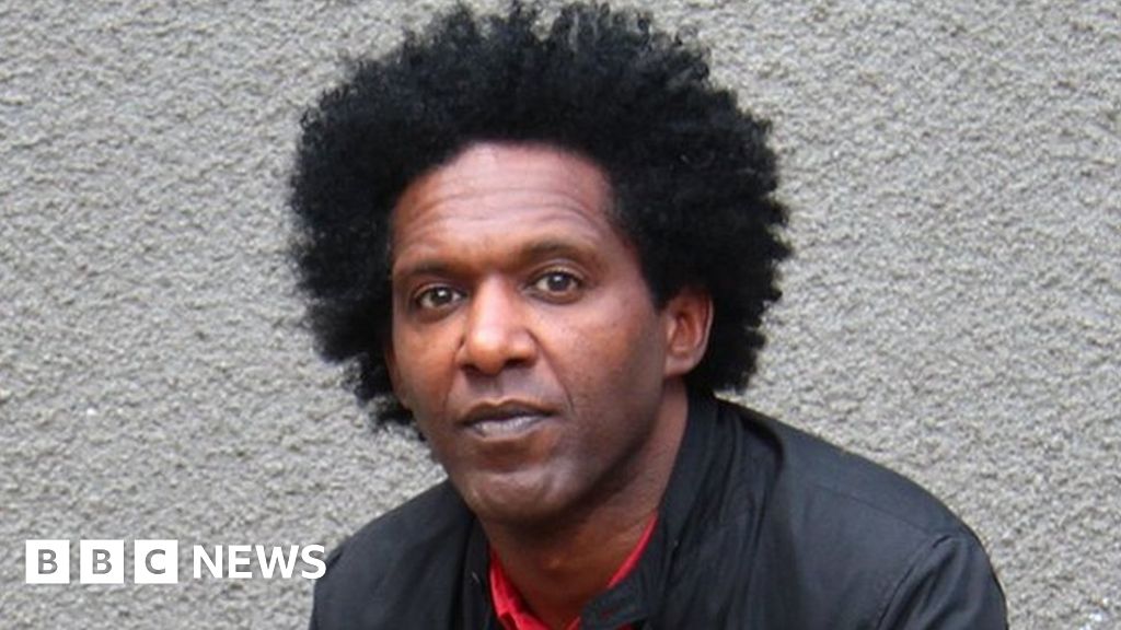 Lemn Sissay arranges Christmas dinner for care leavers BBC News